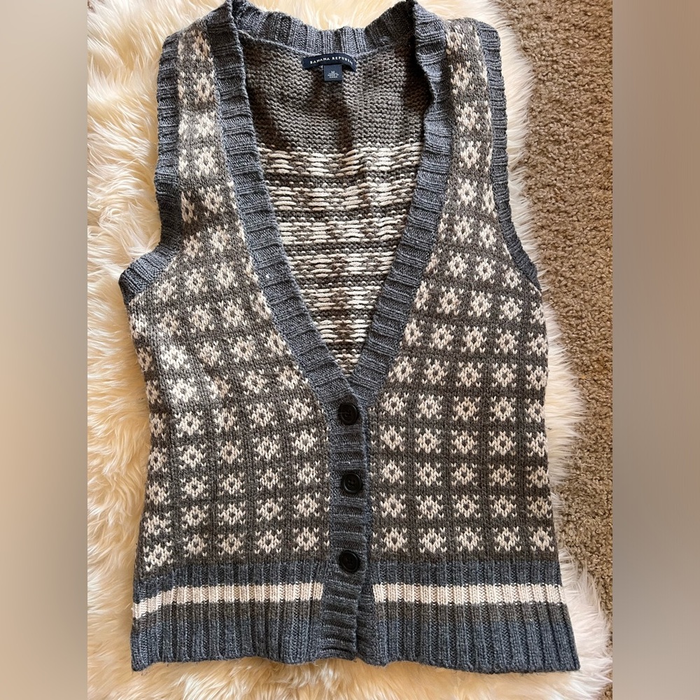 Banana Republic button up sweater vest